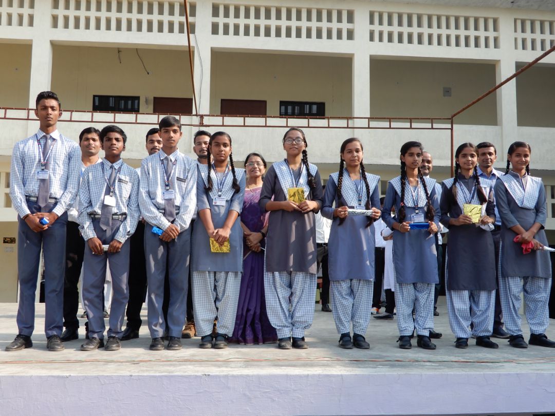 Spell Bee Prize Distri